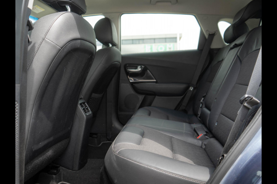 Kia Niro 1.6 GDi Hybrid DynamicPlusLine | Nederlandse dealer onderhouden auto | 18 inch lichtmetalen velgen | Stoel en stuur verwarming |