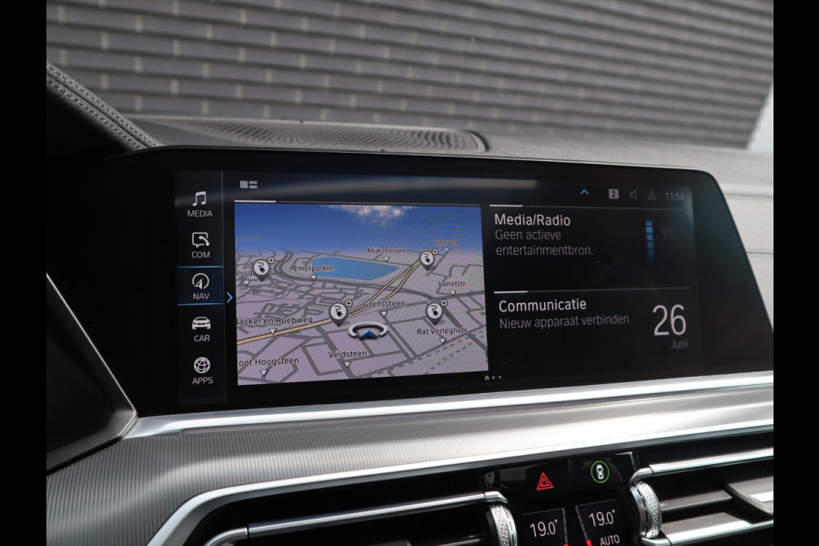 BMW X5 xDrive45e High Executive M Sport | Panorama | Copilot | Massage | Trekhaak |