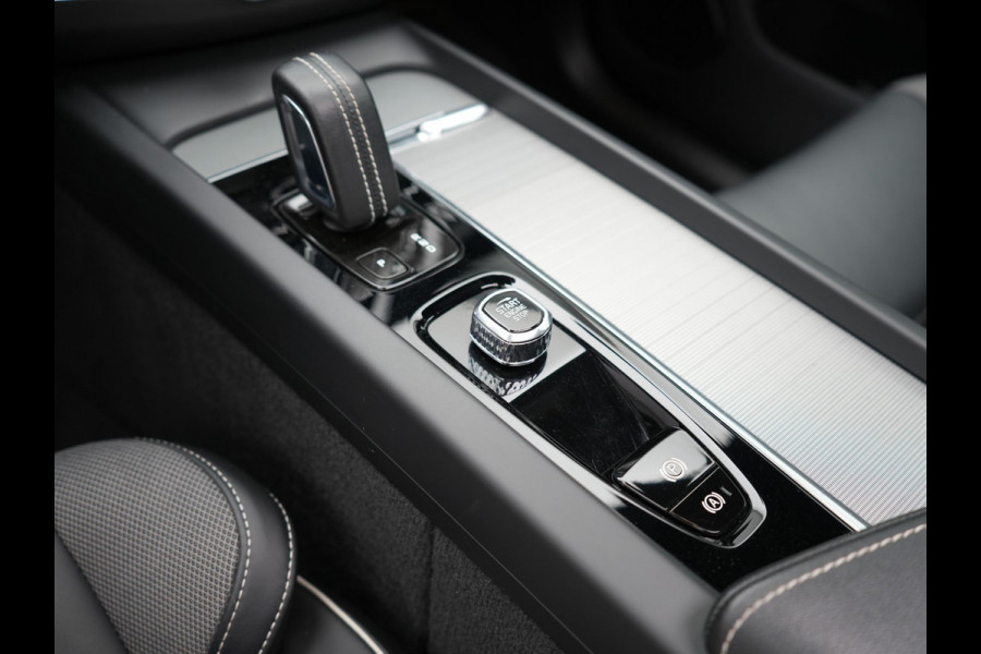 Volvo XC60 T6 Plug-in hybrid AWD R-Design LONG RANGE 350pk PHEV | Panodak | Adaptive Cruise | Lederen Sportstoelen Memory | Google Maps | 21"L.M | Camera | Keyless | Pilot Assist |