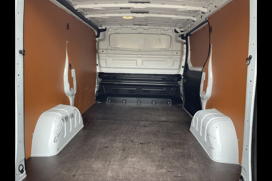 Renault Trafic 1.6 dCi E6 Comfort 3 Zits BPM Vrij! Lease €264 p/m, Airco, Navi, PDC, Cruise controle, Onderhoudshistorie aanwezig