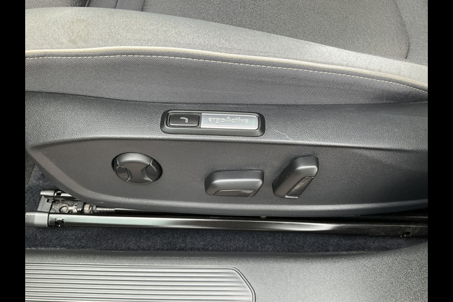 Volkswagen ID.3 Pro 58 kWh HUD Carplay Adap.Cruise Cam Elek.Stoel Sfeerverlichting!