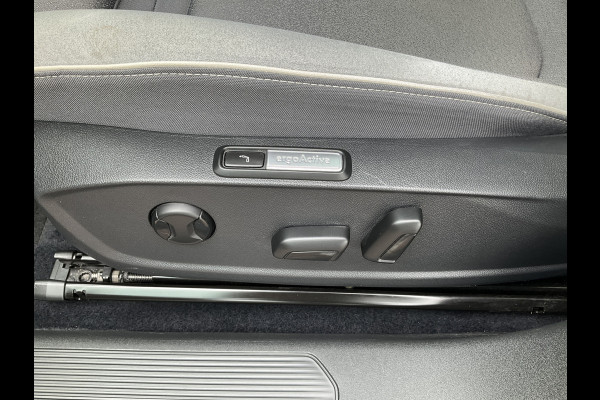 Volkswagen ID.3 Pro 58 kWh HUD Carplay Adap.Cruise Cam Elek.Stoel Sfeerverlichting!