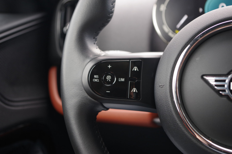 MINI Countryman 2.0 Cooper S E ALL4 Chili 220 PK PHEV, Panoramadak, Leder, Adap. Cruise Control, Camera