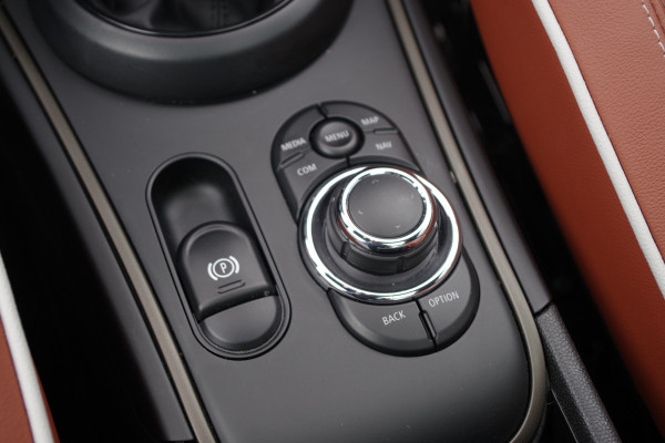 MINI Countryman 2.0 Cooper S E ALL4 Chili 220 PK PHEV, Panoramadak, Leder, Adap. Cruise Control, Camera