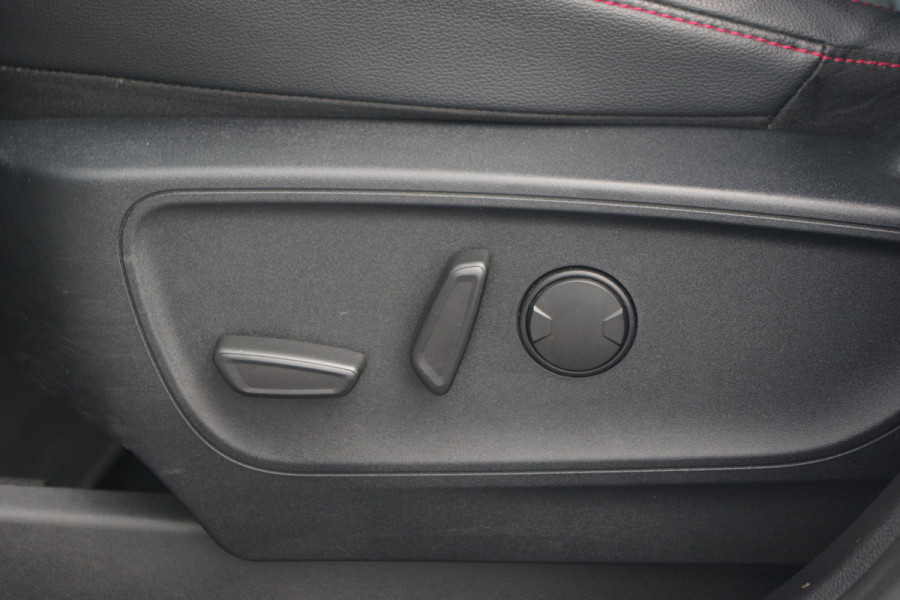 Ford Kuga 2.5 PHEV 225 PK ST-Line X, Adap. Cruise Control, Winterpakket, Bang & Olufsen, Camera