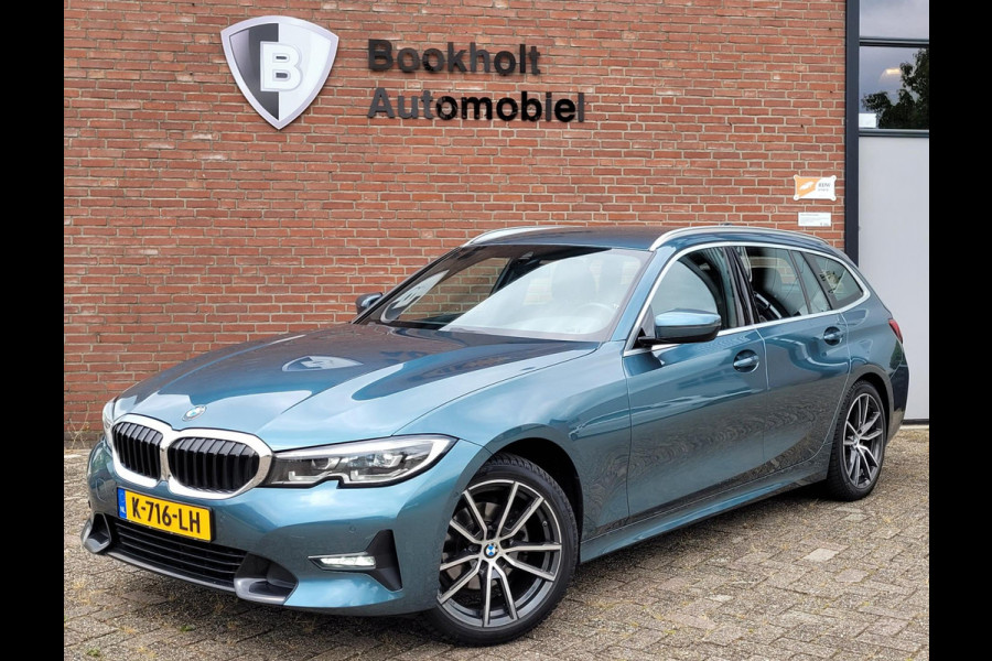BMW 3 Serie Touring 320i Sport-Line, Camera, M-stuur, El. tr.haak (BTW, NAP, NL-auto)
