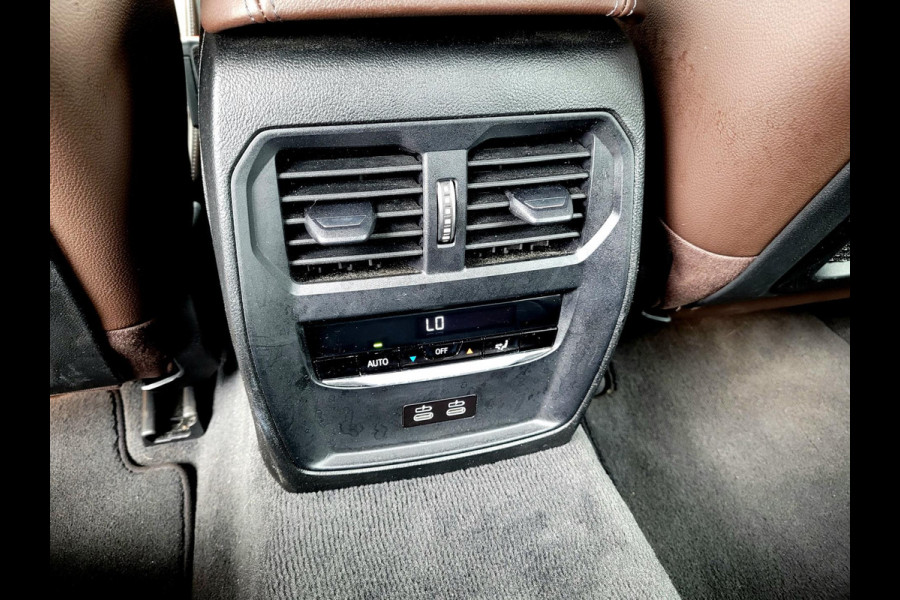 BMW 3 Serie Touring 320i Sport-Line, Camera, M-stuur, El. tr.haak (BTW, NAP, NL-auto)