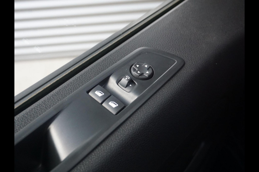 Peugeot e-Expert L3 75 kWh | camera | navi incl. Apple Carplay | Comfort tussenschot | e-Call pakket | rijklaarprijs