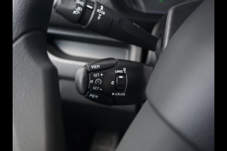 Peugeot e-Expert L3 75 kWh | camera | navi incl. Apple Carplay | Comfort tussenschot | e-Call pakket | rijklaarprijs