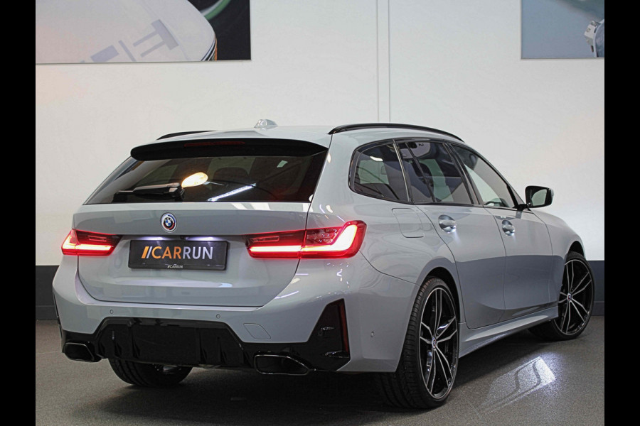 BMW 3 Serie Touring 330e 292pk M-Sport-Pro | Carbon | ACC | Stuurverw. | M50 jahre | M340 Bumper en uitlaat | E.TH 1500kg | Pano | Camera | Dab+ | Adaptieve Cruise Control | Ambiance | Lane & Side Assist  | Apple & Android Carplay | Fabrieksgarantie.