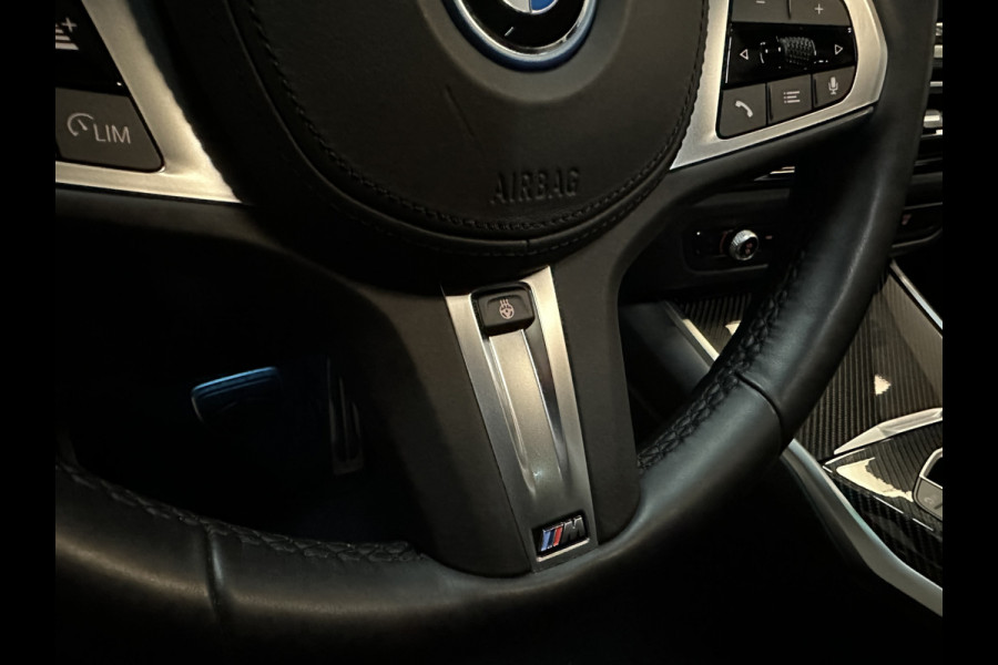 BMW 3 Serie Touring 330e 292pk M-Sport-Pro | Carbon | ACC | Stuurverw. | M50 jahre | M340 Bumper en uitlaat | E.TH 1500kg | Pano | Camera | Dab+ | Adaptieve Cruise Control | Ambiance | Lane & Side Assist  | Apple & Android Carplay | Fabrieksgarantie.