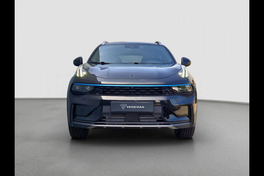 Lynk & Co 01 1.5 T Phev | 360 Camera | Pano | Infinity | Stoelverwarming | BSD |