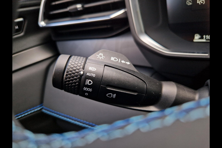 Lynk & Co 01 1.5 T Phev | 360 Camera | Pano | Infinity | Stoelverwarming | BSD |