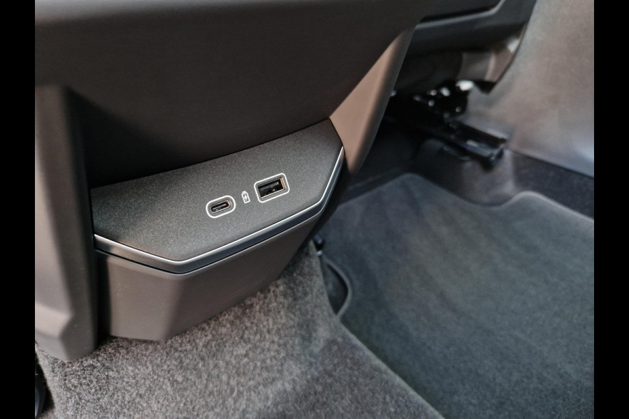 Lynk & Co 01 1.5 T Phev | 360 Camera | Pano | Infinity | Stoelverwarming | BSD |