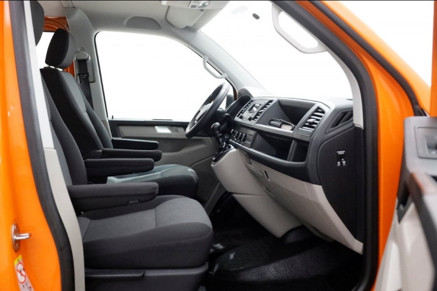 Volkswagen Transporter T6 2.0 TDI 102pk E6 Lang D.C. Trendline Airco/Cruise Control 06-2019