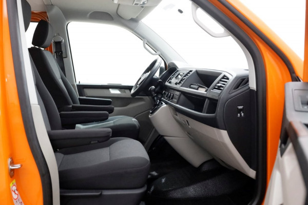 Volkswagen Transporter T6 2.0 TDI 102pk E6 Lang D.C. Trendline Airco/Cruise Control 06-2019