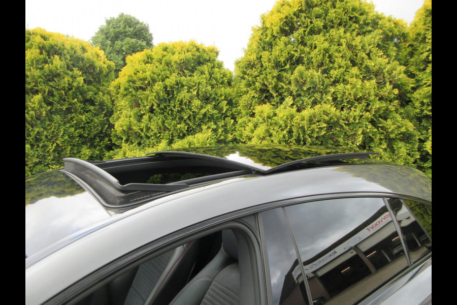 Mercedes-Benz CLA-Klasse Shooting Brake 180 AMG Night Ed. Automaat*Camera*Pano. dak*