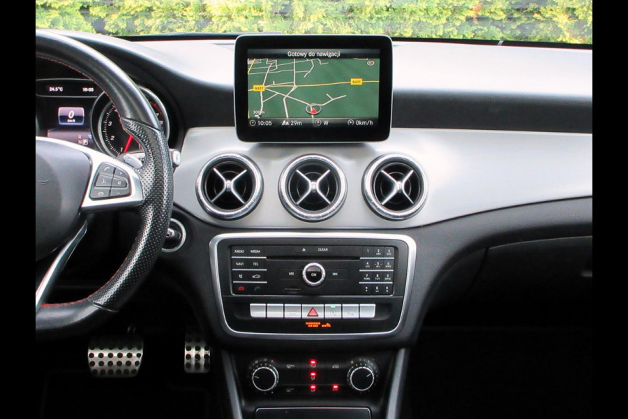 Mercedes-Benz CLA-Klasse Shooting Brake 180 AMG Night Ed. Automaat*Camera*Pano. dak*