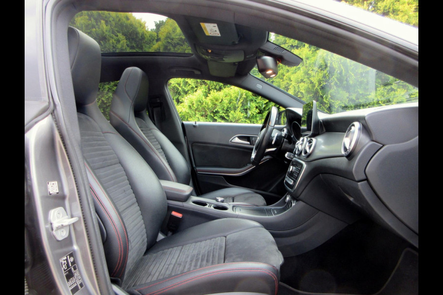 Mercedes-Benz CLA-Klasse Shooting Brake 180 AMG Night Ed. Automaat*Camera*Pano. dak*