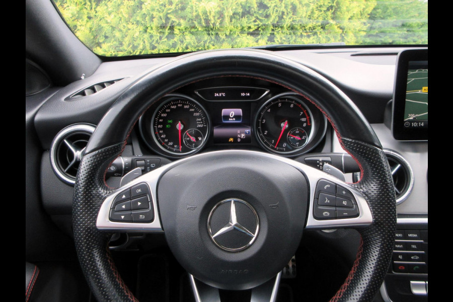 Mercedes-Benz CLA-Klasse Shooting Brake 180 AMG Night Ed. Automaat*Camera*Pano. dak*