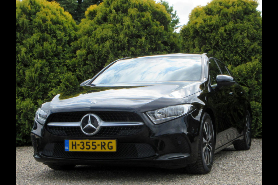 Mercedes-Benz A-Klasse 180 Automaat*Navi*Camera*Panoramadak*