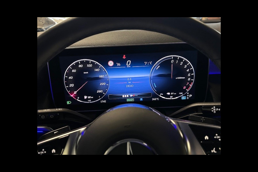 Mercedes-Benz GLC 300e 4 Matic Avantgarde Advanced-PANORAMA-TREKHAAK-KEYLESS-MEMORY-COMPLEET