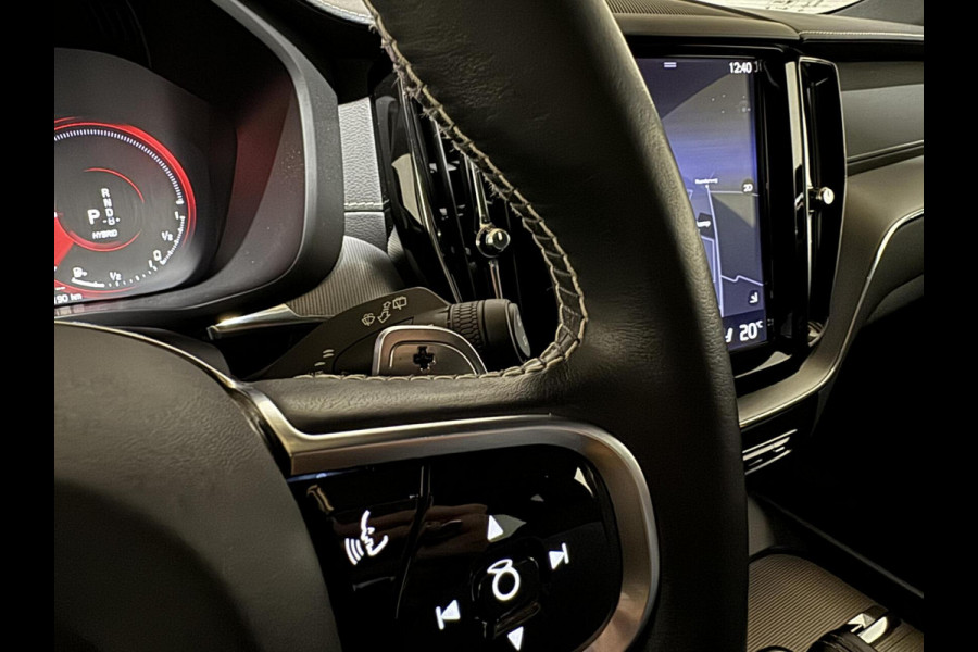Volvo XC60 2.0 T8 AWD Polestar Engineered H/K Pano HUD ACC Trekh.