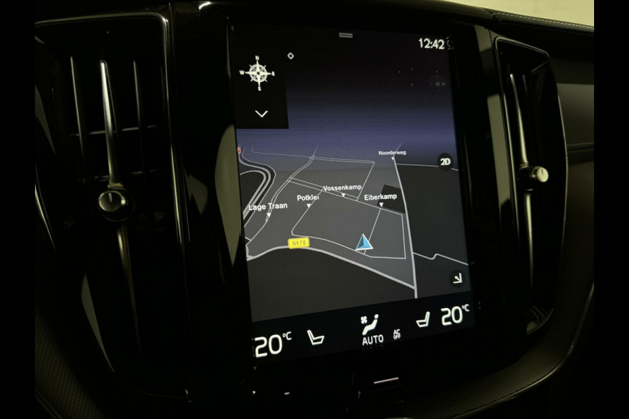 Volvo XC60 2.0 T8 AWD Polestar Engineered H/K Pano HUD ACC Trekh.