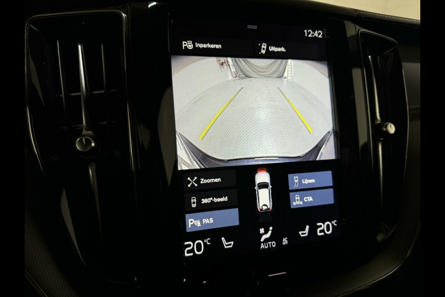 Volvo XC60 2.0 T8 AWD Polestar Engineered H/K Pano HUD ACC Trekh.