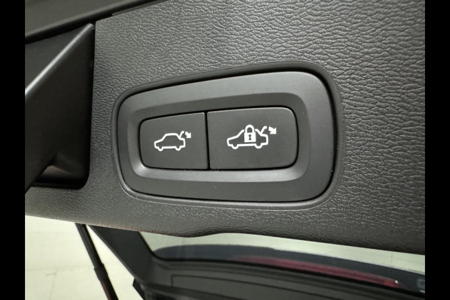 Volvo XC60 2.0 T8 AWD Polestar Engineered H/K Pano HUD ACC Trekh.