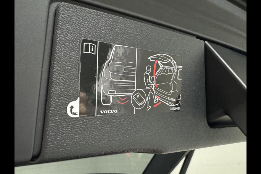 Volvo XC60 2.0 T8 AWD Polestar Engineered H/K Pano HUD ACC Trekh.