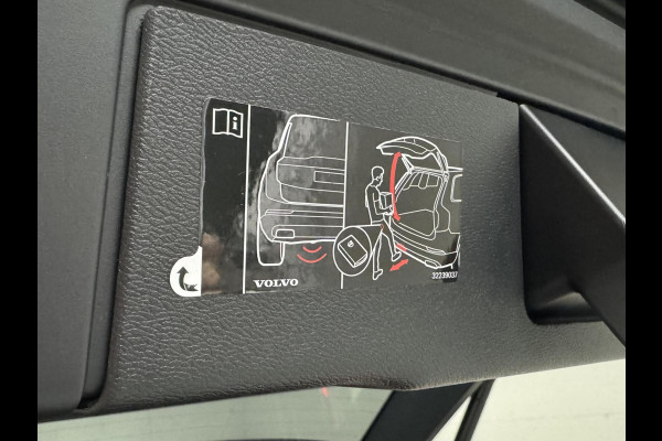 Volvo XC60 2.0 T8 AWD Polestar Engineered H/K Pano HUD ACC Trekh.