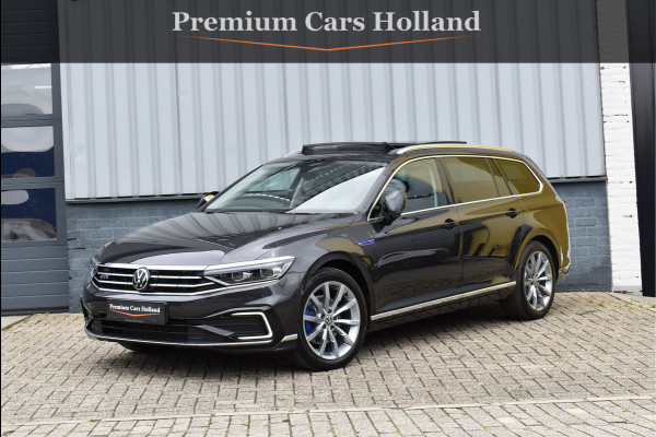 Volkswagen Passat Variant 1.4 TSI PHEV GTE 218 Pk Pano IQ Lights ACC Vol Lederen Sportstoelen 18 Inch