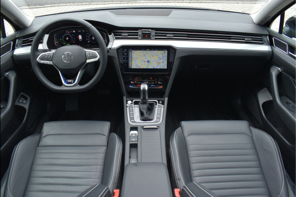 Volkswagen Passat Variant 1.4 TSI PHEV GTE 218 Pk Pano IQ Lights ACC Vol Lederen Sportstoelen 18 Inch