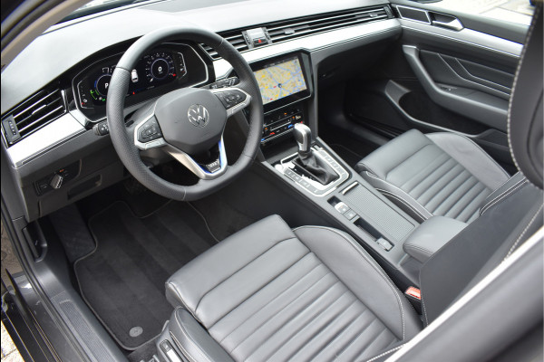 Volkswagen Passat Variant 1.4 TSI PHEV GTE 218 Pk Pano IQ Lights ACC Vol Lederen Sportstoelen 18 Inch