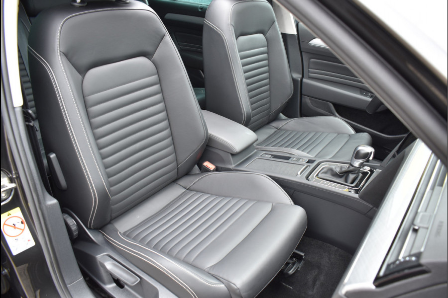 Volkswagen Passat Variant 1.4 TSI PHEV GTE 218 Pk Pano IQ Lights ACC Vol Lederen Sportstoelen 18 Inch