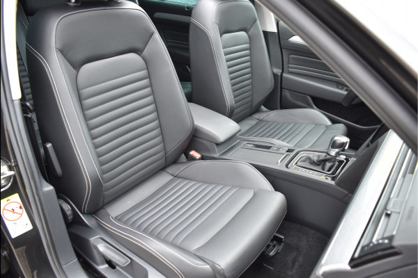 Volkswagen Passat Variant 1.4 TSI PHEV GTE 218 Pk Pano IQ Lights ACC Vol Lederen Sportstoelen 18 Inch