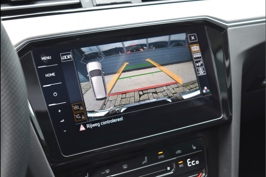 Volkswagen Passat Variant 1.4 TSI PHEV GTE 218 Pk Pano IQ Lights ACC Vol Lederen Sportstoelen 18 Inch