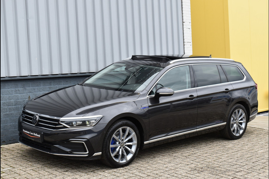 Volkswagen Passat Variant 1.4 TSI PHEV GTE 218 Pk Pano IQ Lights ACC Vol Lederen Sportstoelen 18 Inch