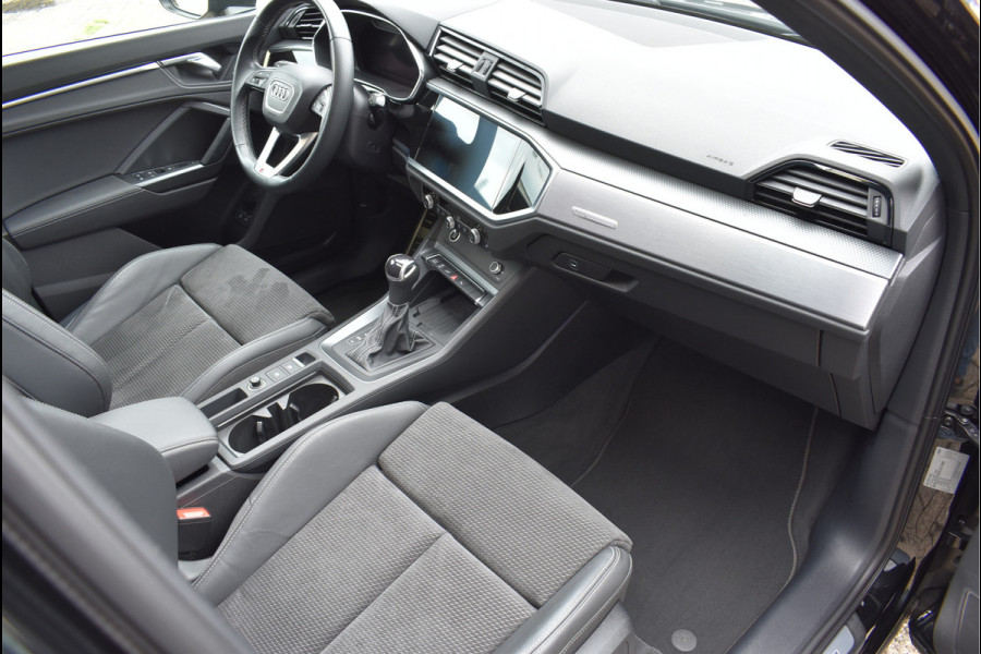 Audi Q3 45 TFSI e 245 Pk S-Line Black Ed Pano Memory Leder Matrix ACC Keyless Sfeer Trekhaak 19 Inch