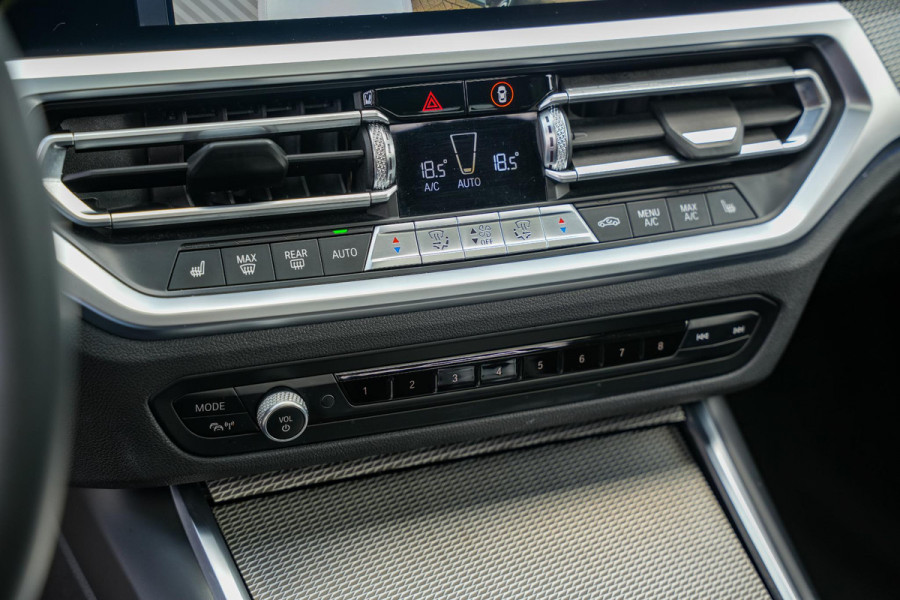 BMW 3-serie 320d High Executive Schuifdak ACC Harman Kardon Camera Leer M Pakket