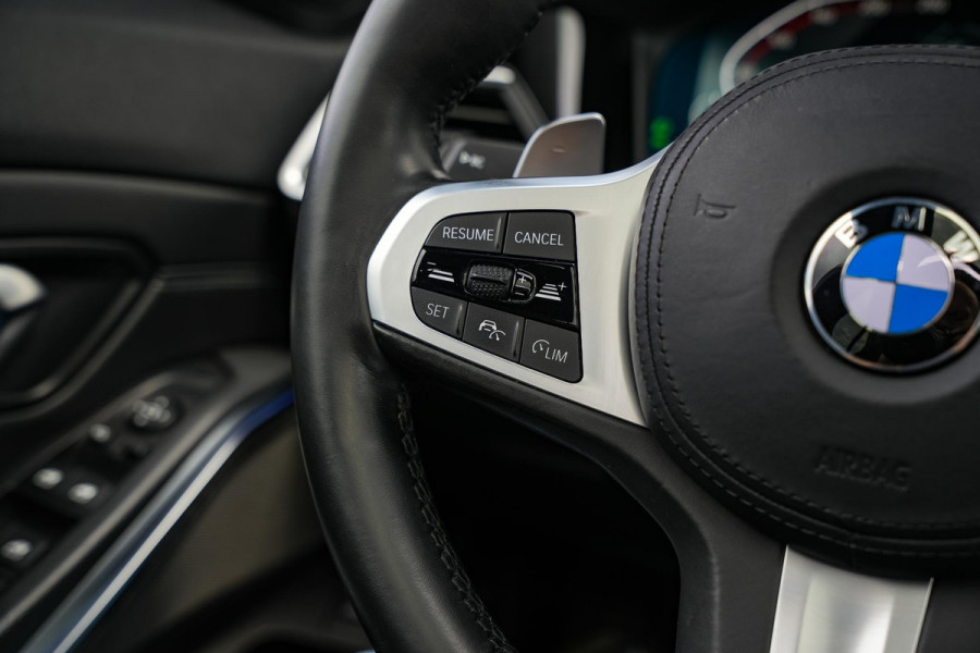 BMW 3-serie 320d High Executive Schuifdak ACC Harman Kardon Camera Leer M Pakket