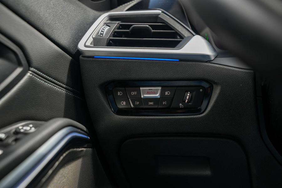BMW 3-serie 320d High Executive Schuifdak ACC Harman Kardon Camera Leer M Pakket