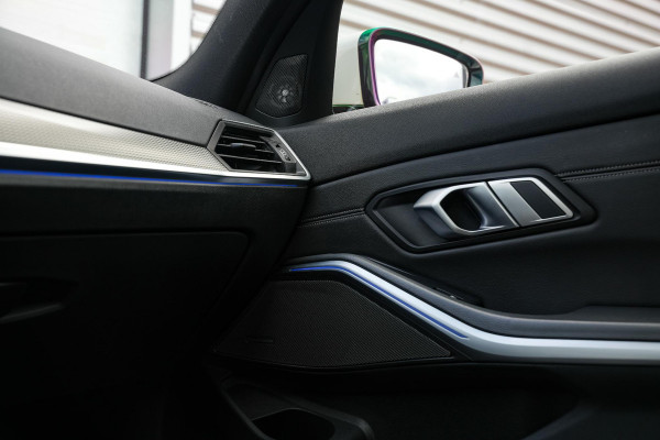 BMW 3-serie 320d High Executive Schuifdak ACC Harman Kardon Camera Leer M Pakket