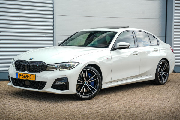 BMW 3-serie 320d High Executive Schuifdak ACC Harman Kardon Camera Leer M Pakket