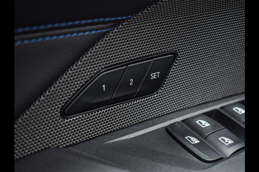 BMW i4 eDrive35 70 kWh | M-SEATS | SHADOW LINE | CAMERA | MEMORY SEATS | HARMAN/KARDON | BLIS | TREKHAAK