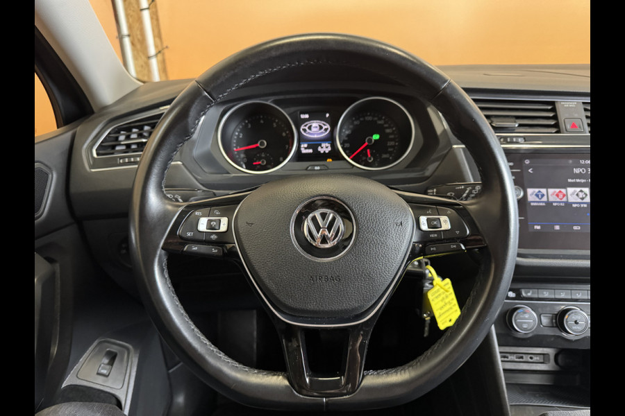 Volkswagen Tiguan Allspace 1.5 TSI Comfortline Business 7p. AUTOMAAT | NAVIGATIE | LEER |