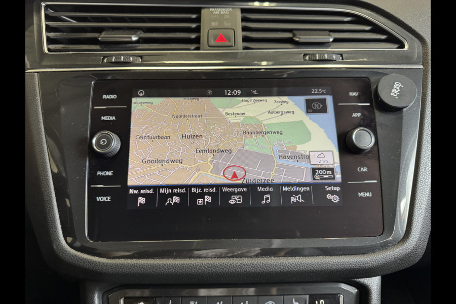 Volkswagen Tiguan Allspace 1.5 TSI Comfortline Business 7p. AUTOMAAT | NAVIGATIE | LEER |