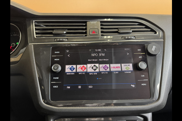 Volkswagen Tiguan Allspace 1.5 TSI Comfortline Business 7p. AUTOMAAT | NAVIGATIE | LEER |