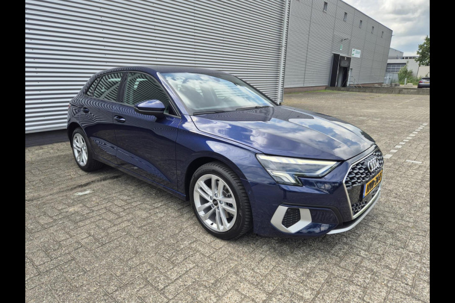 Audi A3 Sportback 40 TFSI e Advanced edition ,Vitueeldashbord,navigatie/camera.